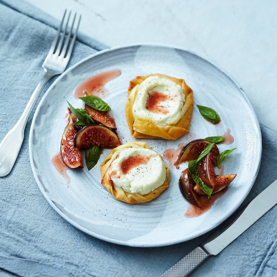 Ziegenkase Tartes Mit Feigen Rezept Essen Und Trinken