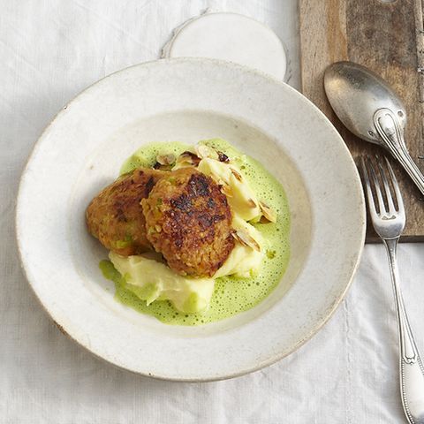 Lauch-Bulgur-Buletten mit Lauch-Sauce