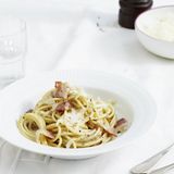 Spaghetti mit Pancetta und Pecorino