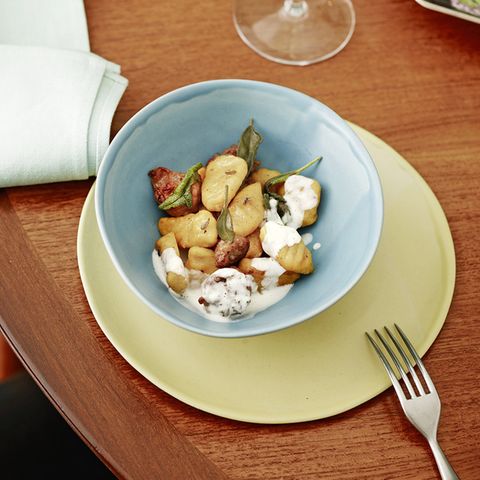 Kürbis-Gnocchi mit Fenchel-Bratwurst