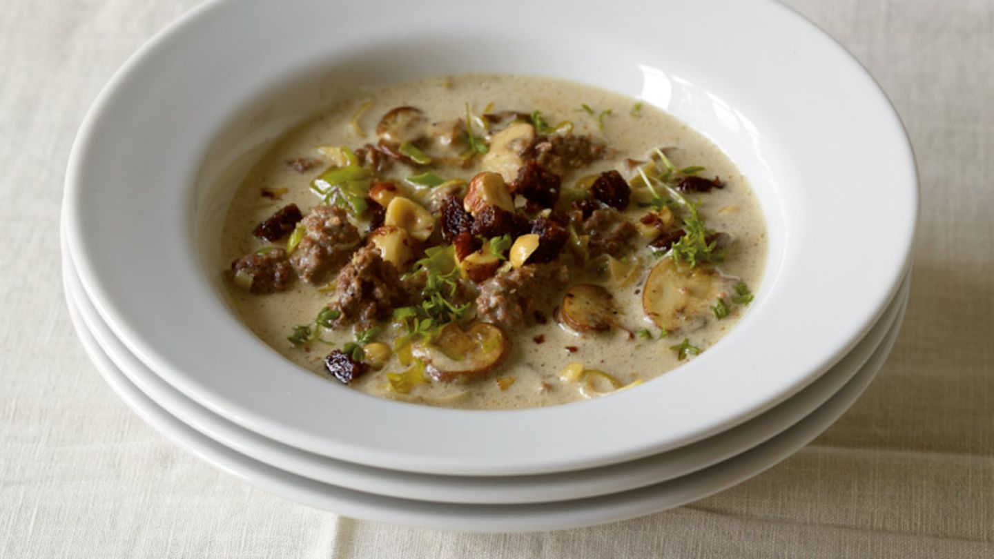 Hack-Käse-Suppe Rezept - [ESSEN UND TRINKEN]