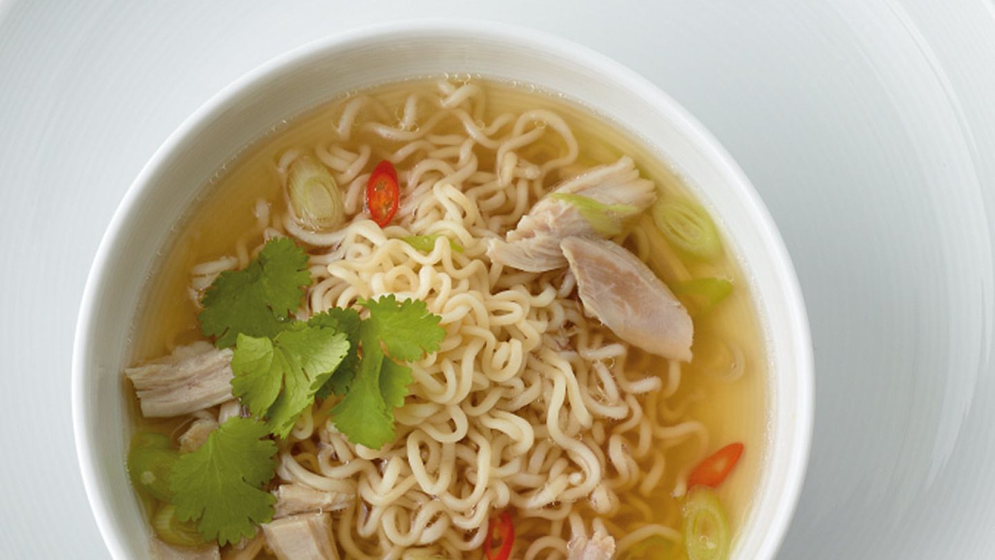 Chinesische Nudelsuppe Rezept - [ESSEN UND TRINKEN]