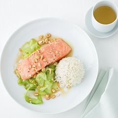 Asia-Lachs mit Gurkensalat