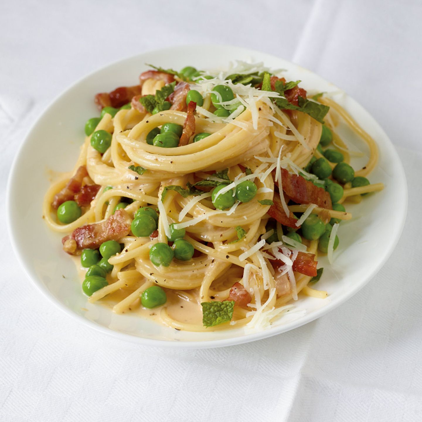 Spaghetti-Erbsen-Carbonara