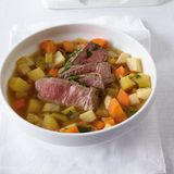 Eintopf mit Rindersteaks