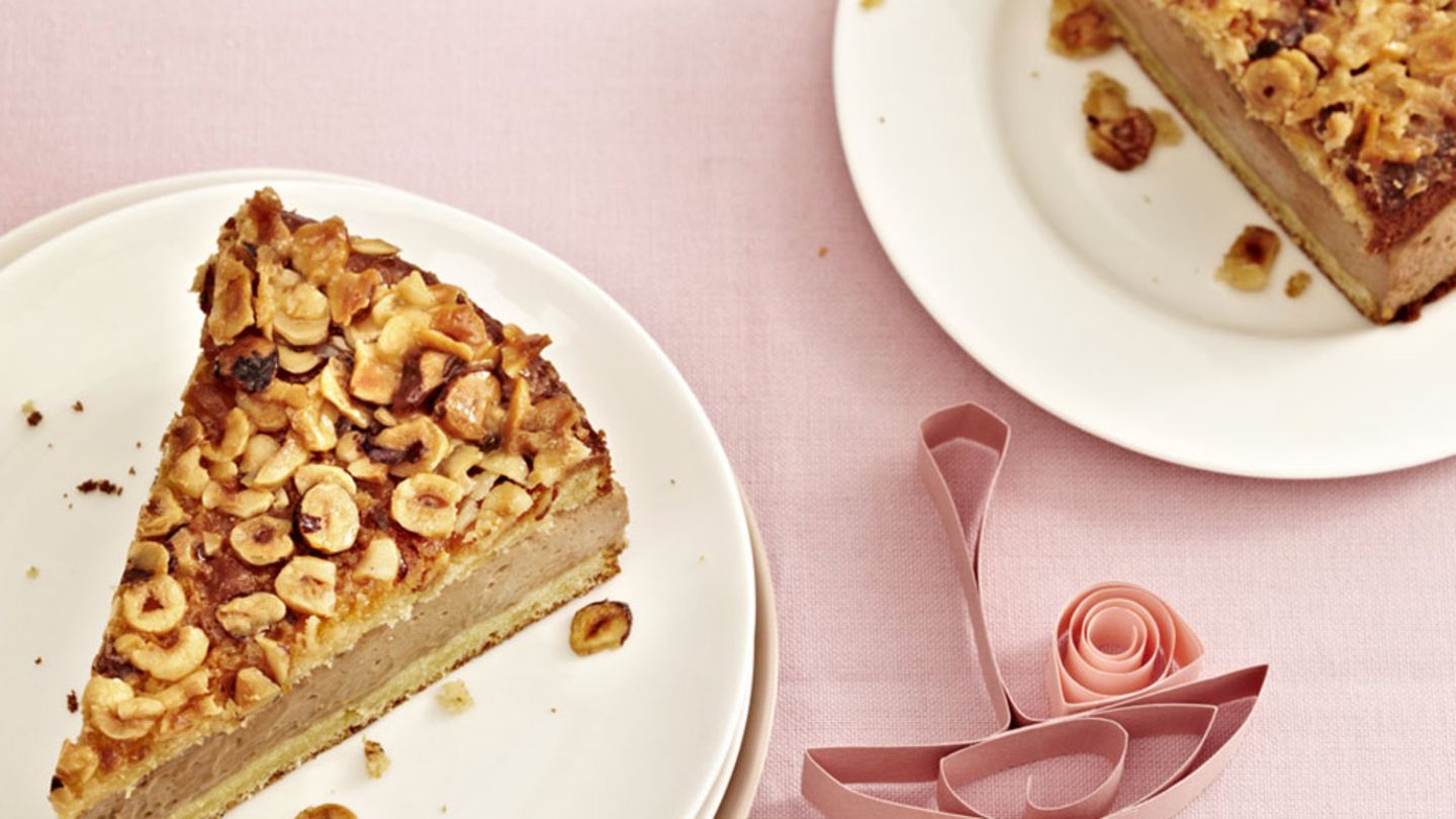 Nougat-Bienenstich Rezept