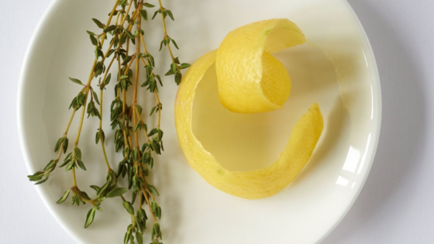 Zitronen-Thymian-Rhabarberkompott Rezept - [ESSEN UND TRINKEN]