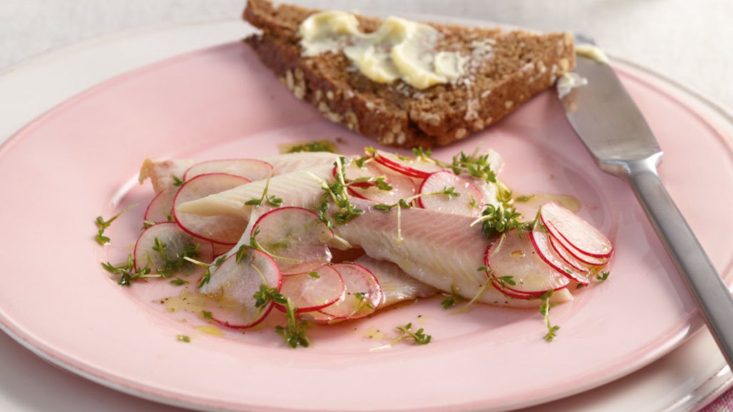 Räucherforelle mit Radieschen-Vinaigrette Rezept