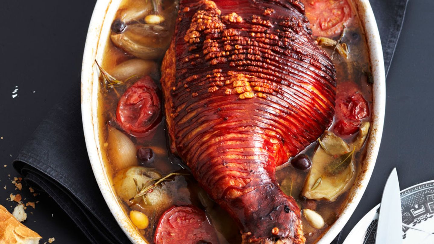 Mediterrane Jungschweinkeule Rezept