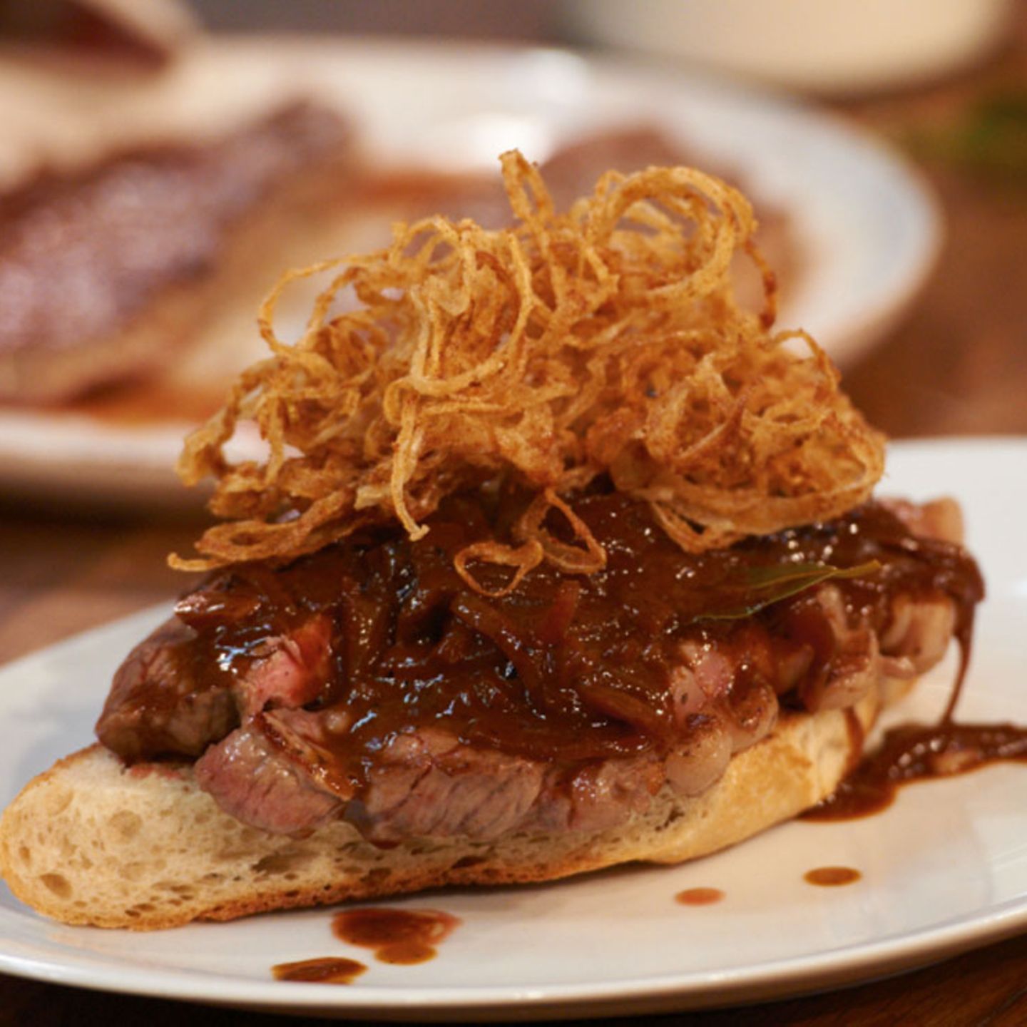 Zwiebelrostbraten Vom Roastbeef Mit Rostzwiebeln Rezept Essen Und Trinken