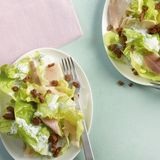 Salat mit Räucherforelle