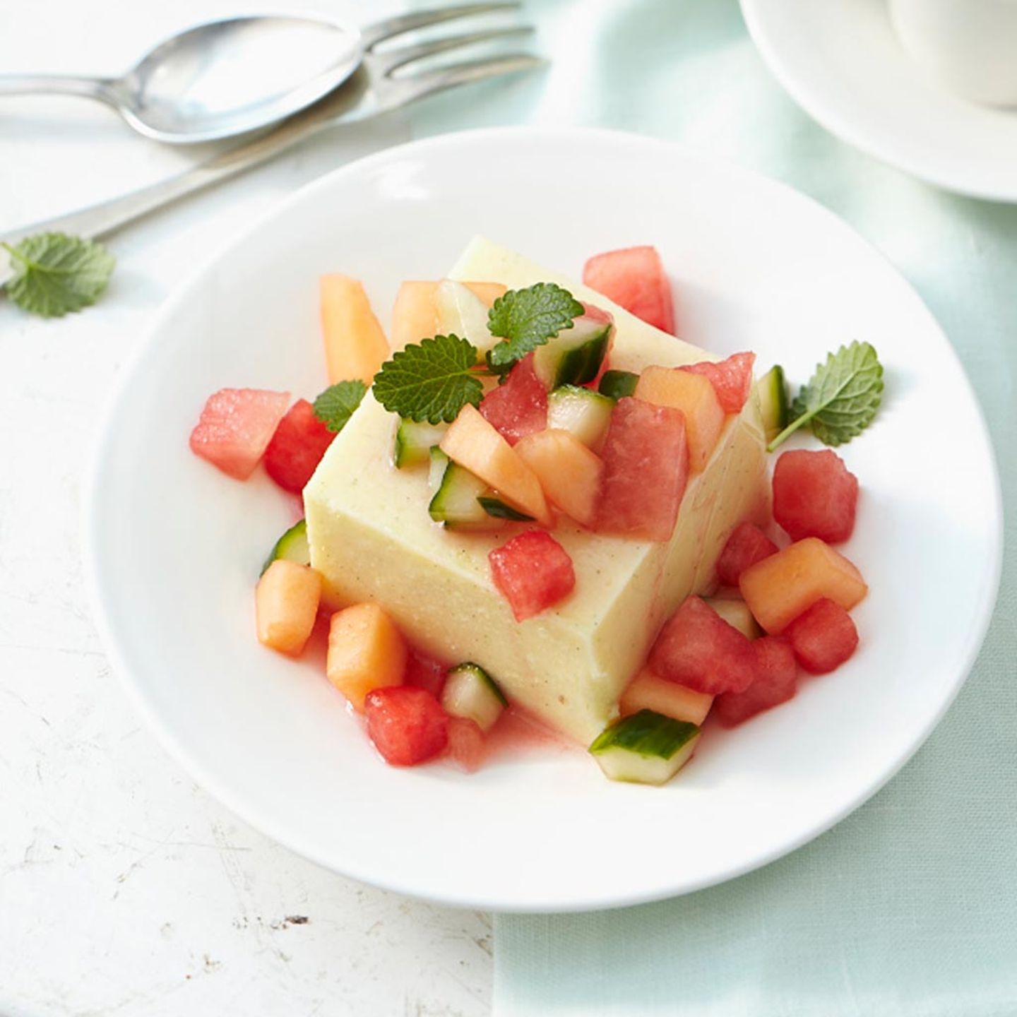 Vanilleschnitten mit Melonen-Gurken-Salat