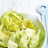 Grüner Salat mit Sahne-Vinaigrette