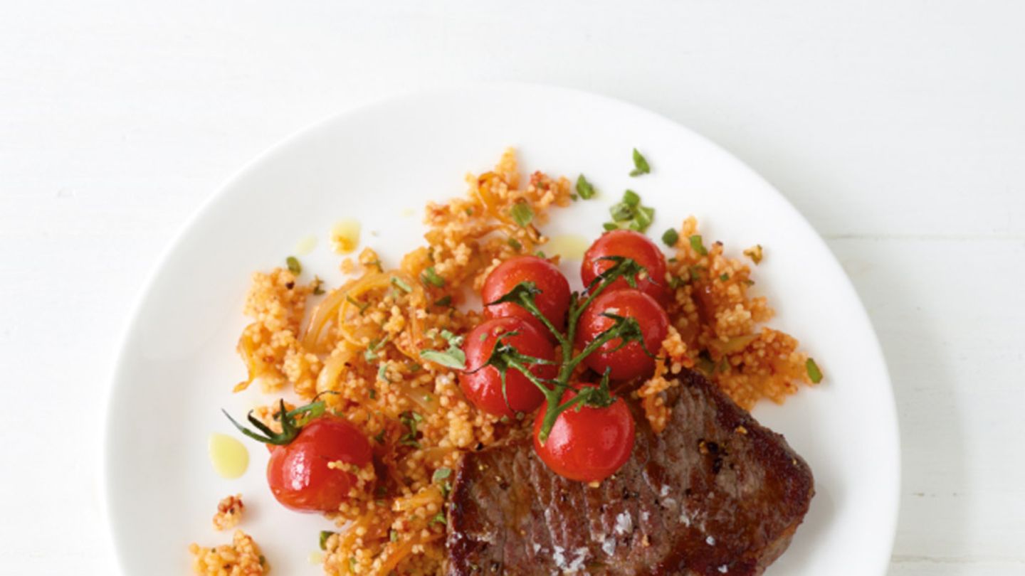 Tomaten-Couscous mit Steak Rezept