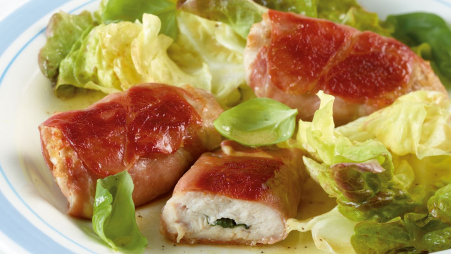 Putenpäckchen mit Salat Rezept
