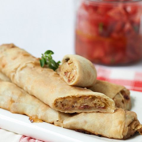 Spitzkohl-Speck-Strudel