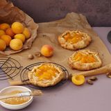 Aprikosen-Marzipan-Tartelettes