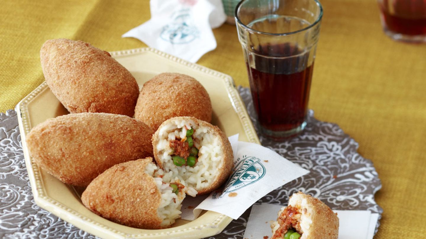 Mit Hackfleisch gefüllte Reisklöße („Arancini“) Rezept