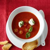 Tomatensuppe mit Ricotta
