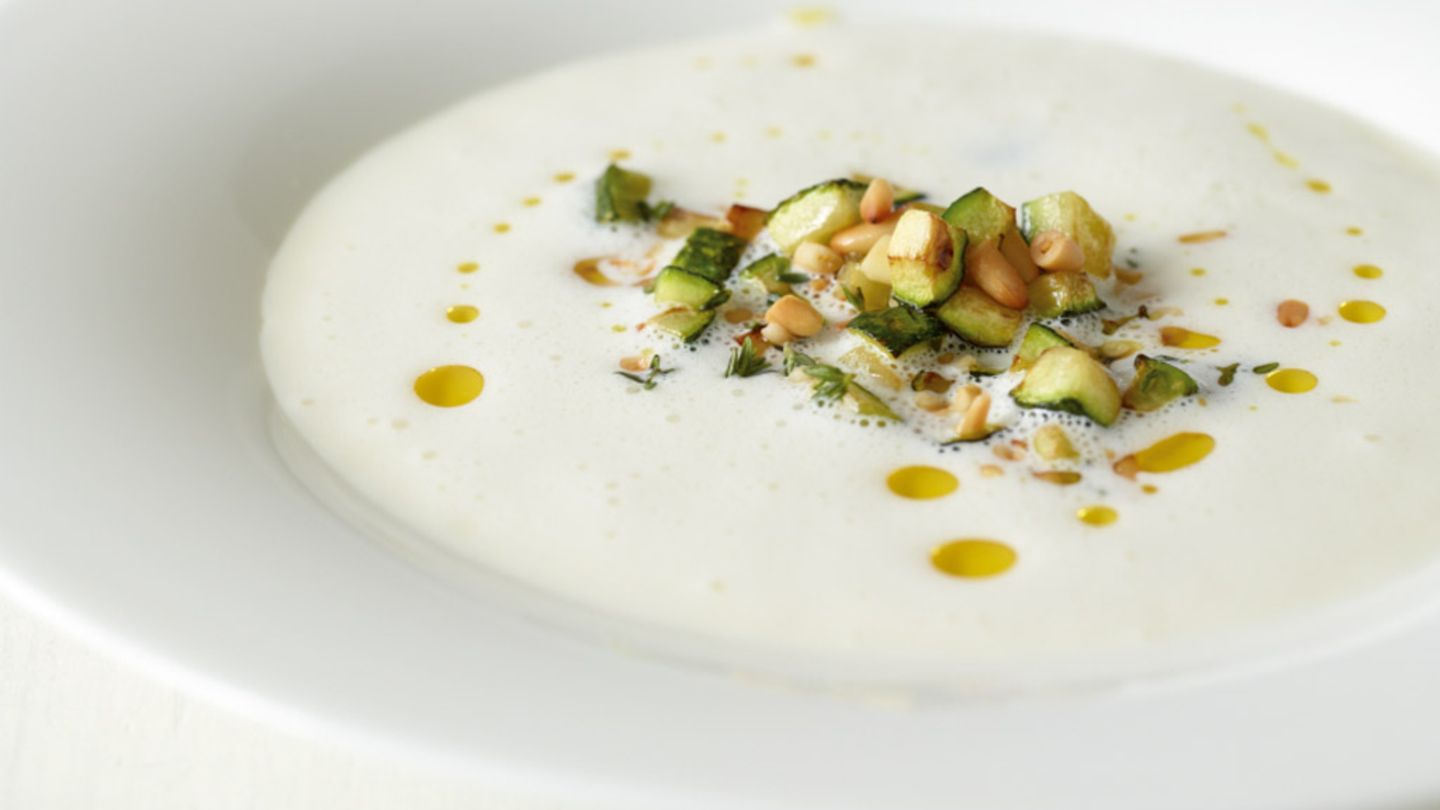 Parmesansuppe Rezept