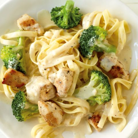Hähnchen-Pasta mit Zitronenrahm