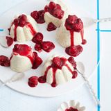 Quark-Vanillecreme-Mousse mit Himbeeren