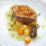 Rinderfilet mit Erdnusskruste
