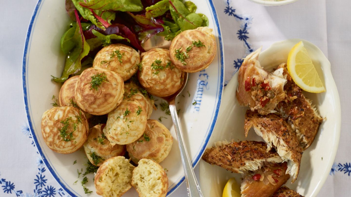 Pikante Pförtchen mit Dip und Räucherfisch Rezept