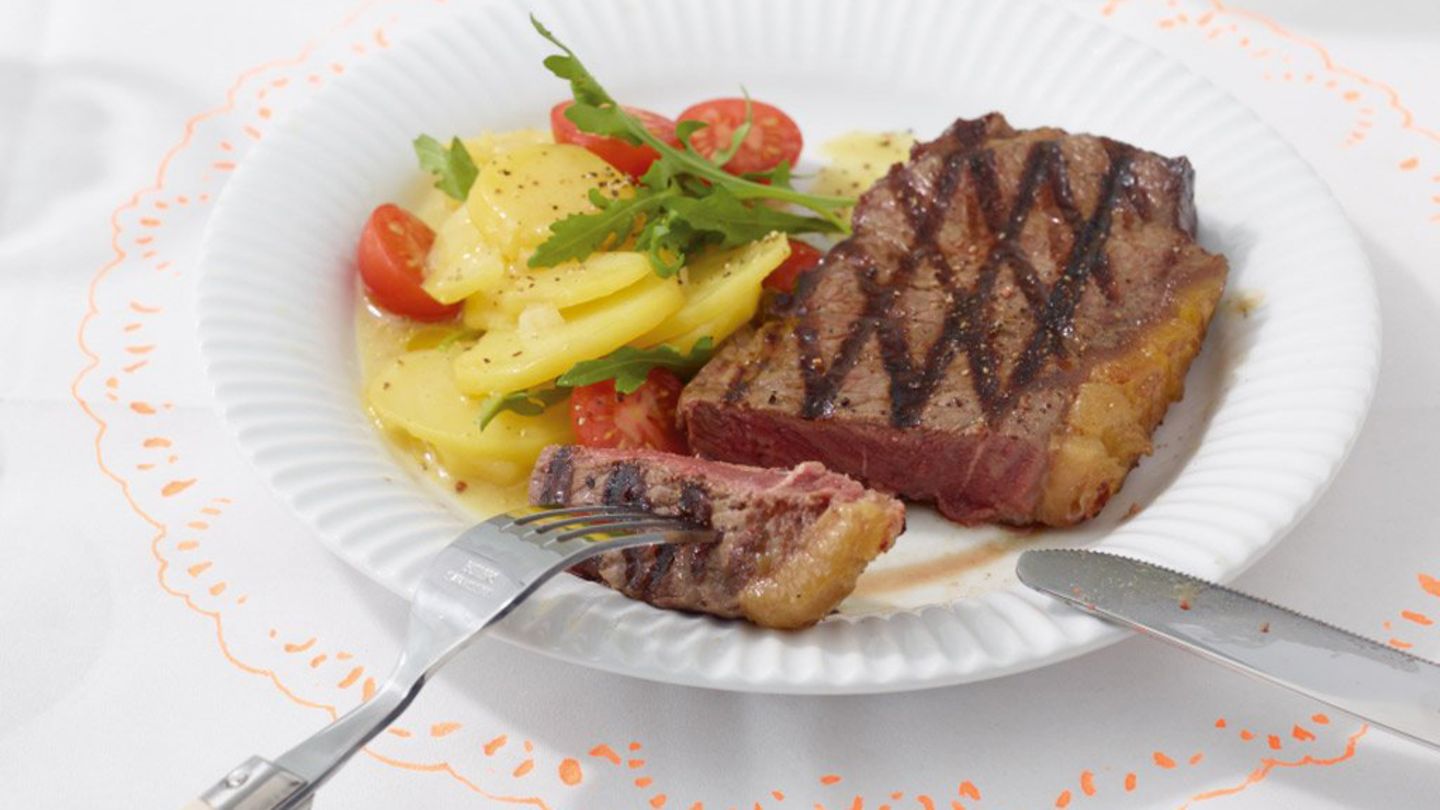 Rumpsteak mit Kartoffelsalat Rezept