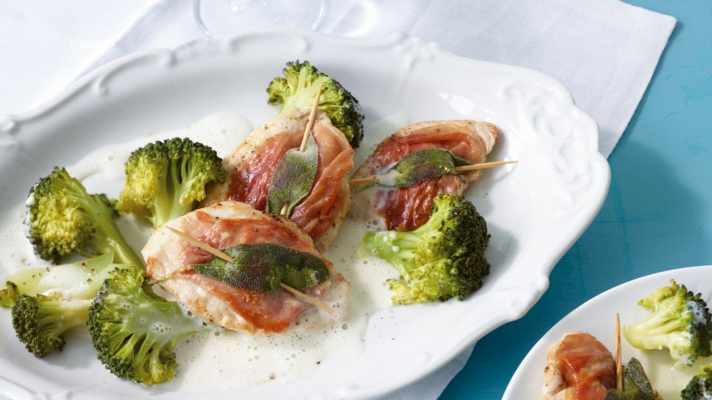Puten-Saltimbocca mit Broccoli Rezept - [ESSEN UND TRINKEN]