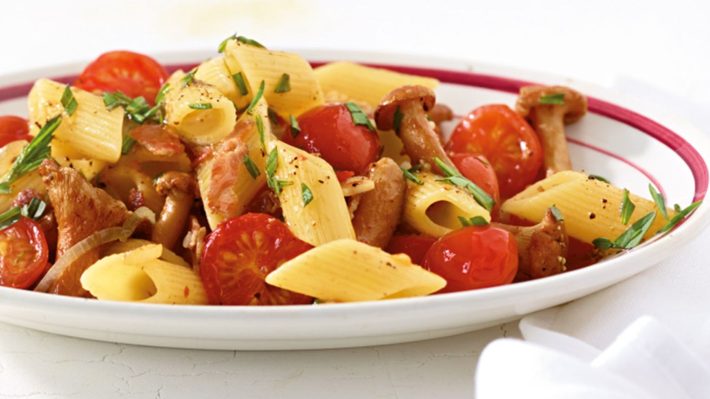 Tomaten-Pfifferlings-Nudeln Rezept