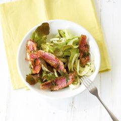 Salat mit Fenchel und Rotbarbe