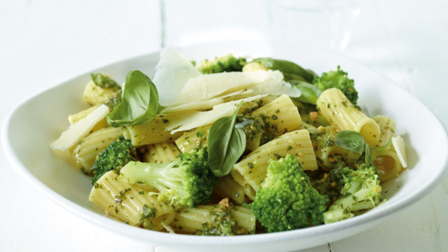 Broccoli-­Kräuter-­Pasta Rezept
