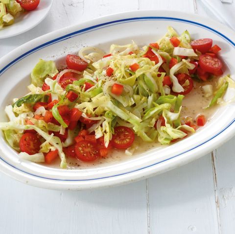Spitzkohl-Paprika-Salat