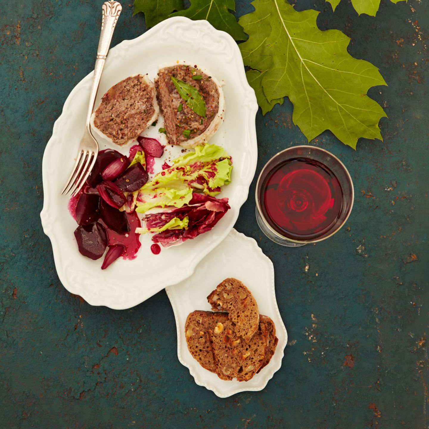 Wildterrinen mit Rote-Bete-Pickles