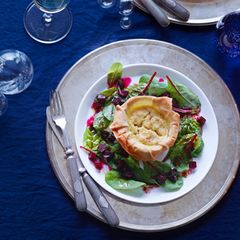 Räucherfisch-Flan mit Rote-Bete-Salat