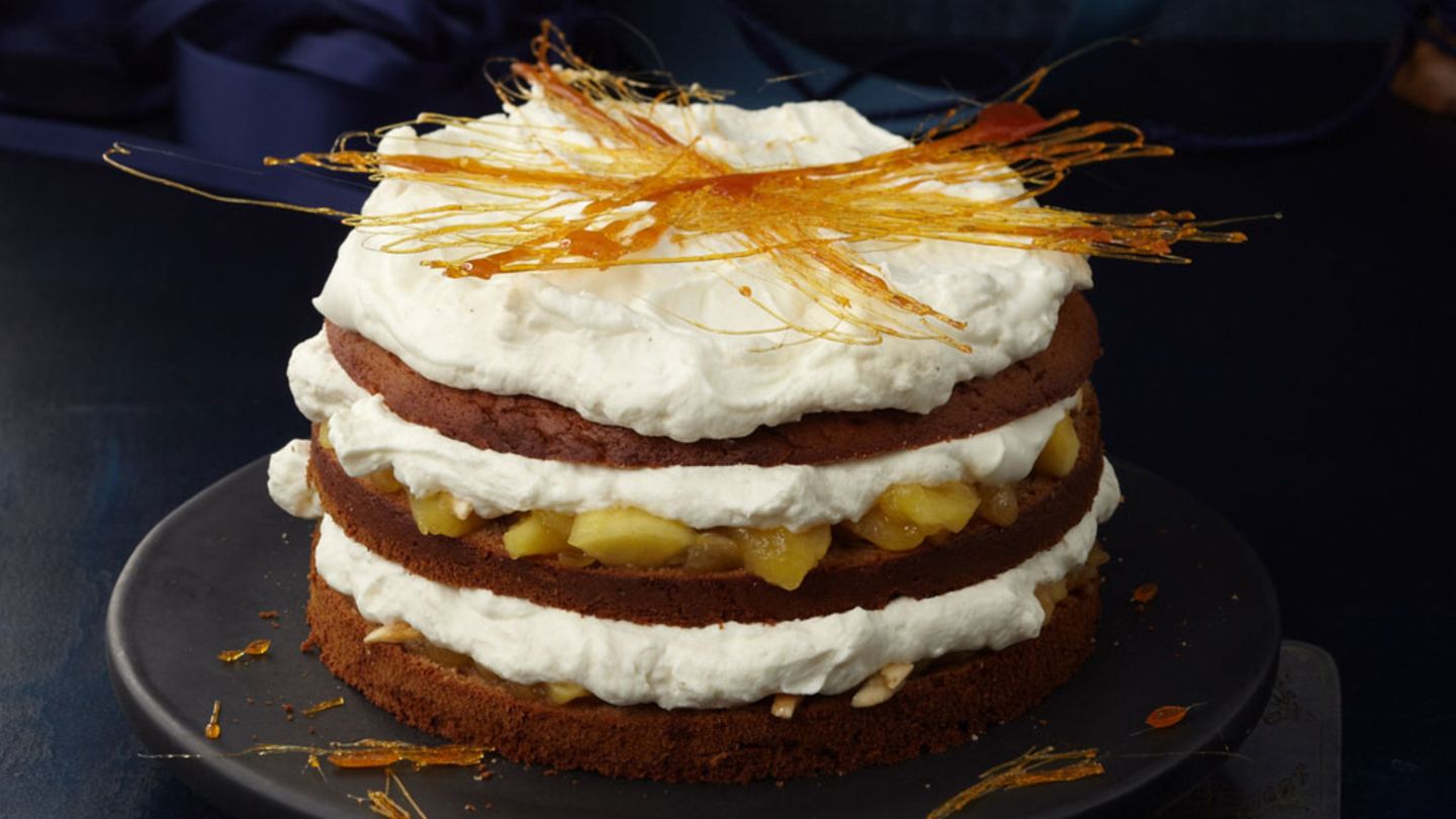 Honigkuchen-Bratapfel-Torte Rezept