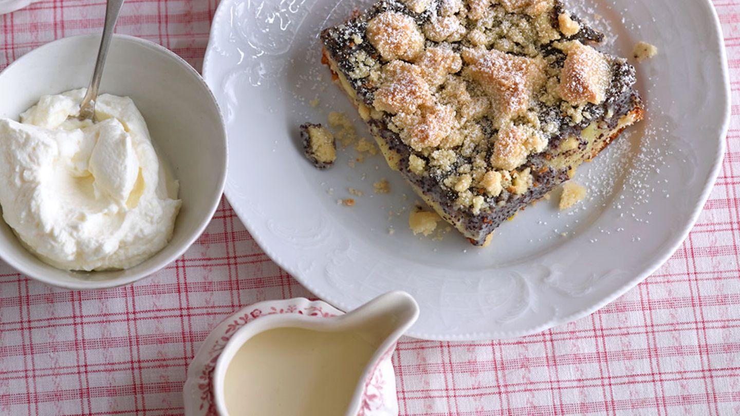 Mohnkuchen mit Äpfeln Rezept