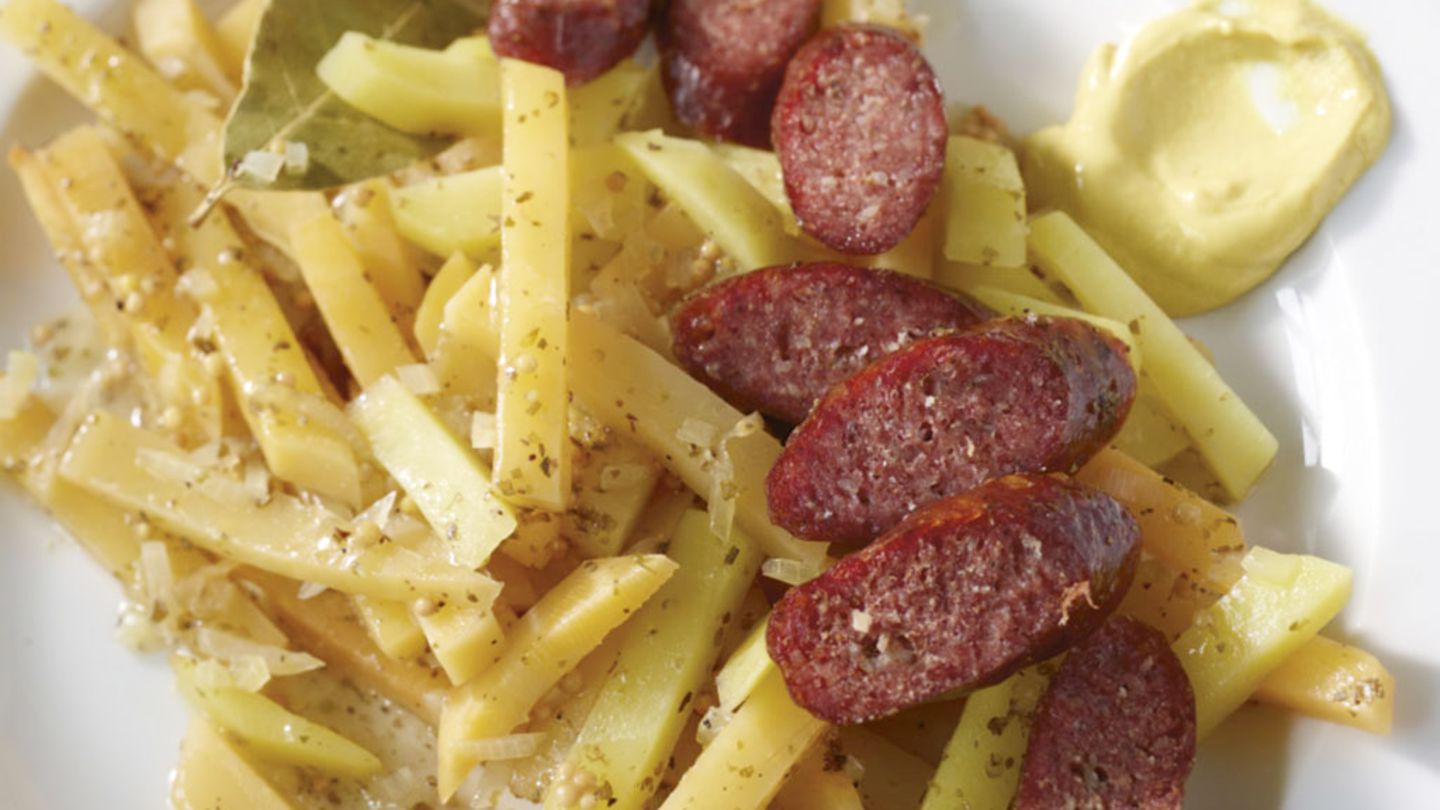 Steckrüben mit Kohlwürsten Rezept