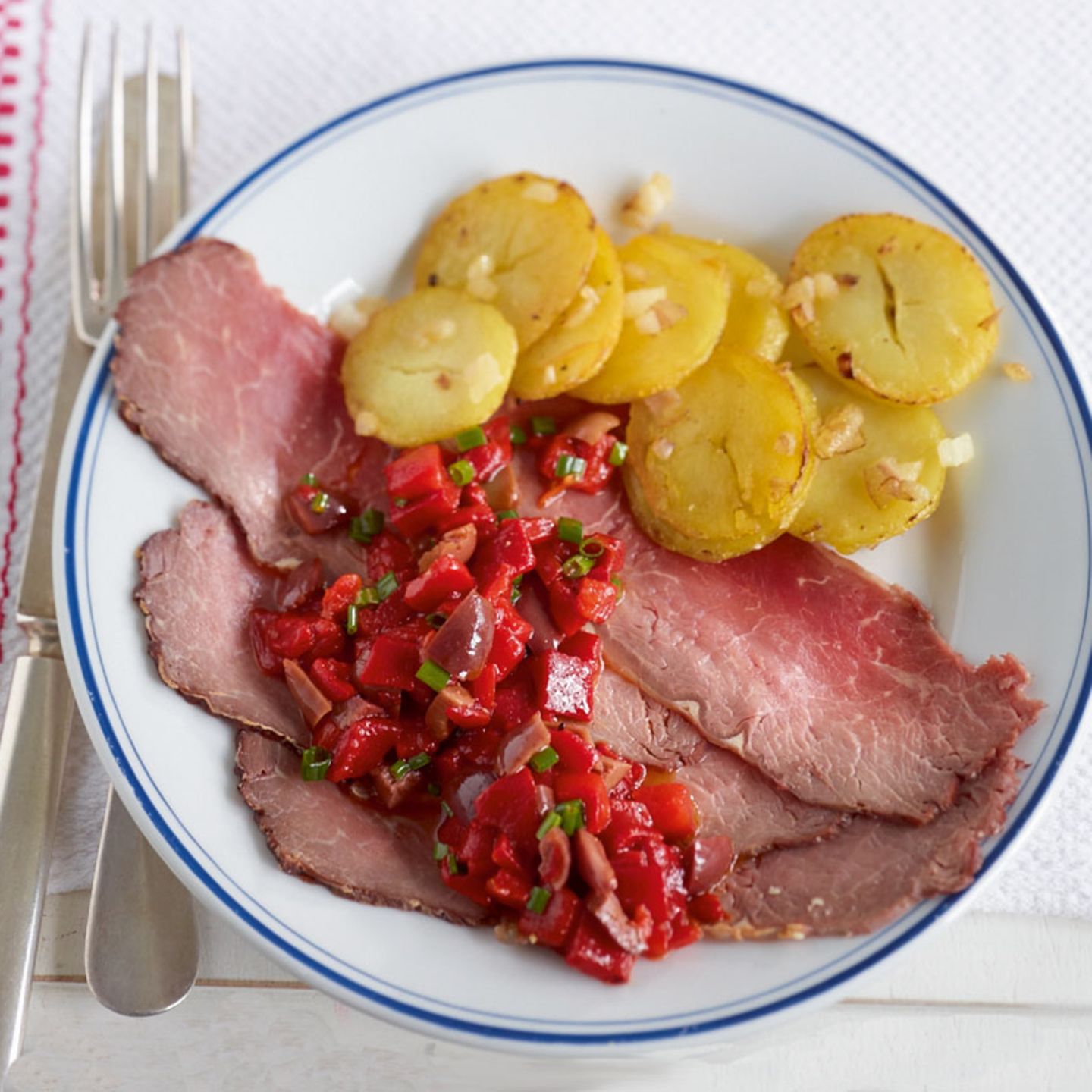 Roastbeef mit Paprika-Salsa