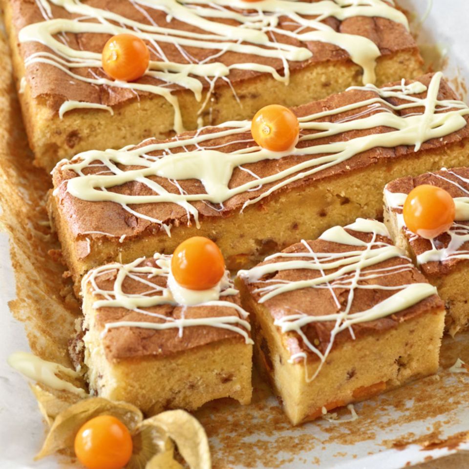 Blondies mit Kapstachelbeeren