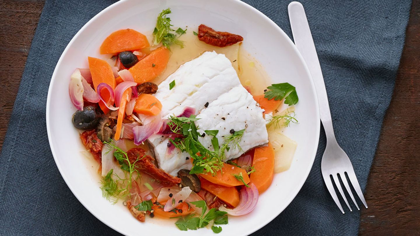 Kabeljau mit süsssaurem Gemüse Rezept