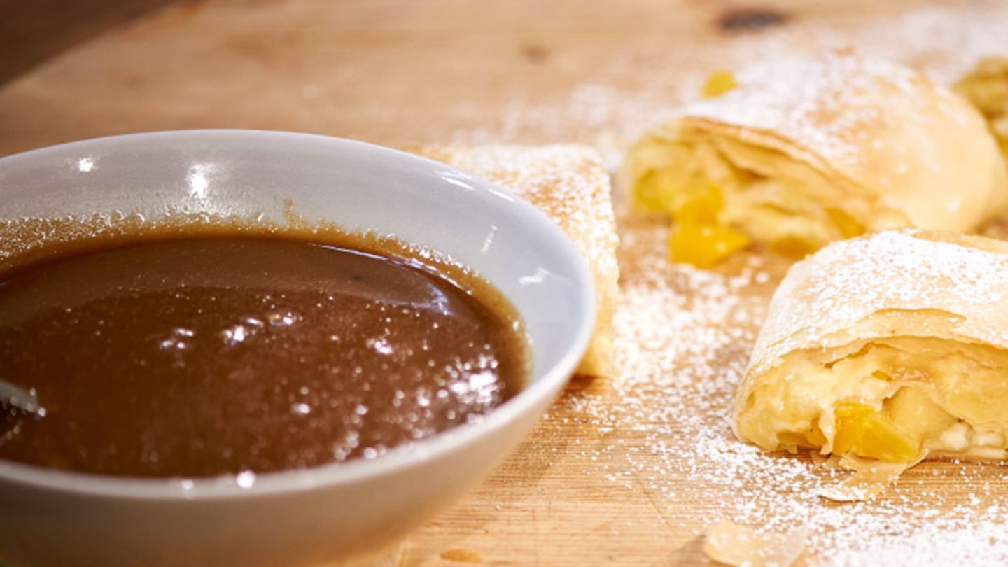 Karamellsauce mit Butter