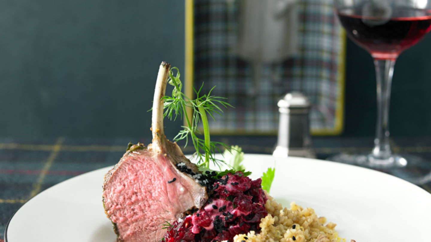 Lamm mit Walnusspaste Rezept