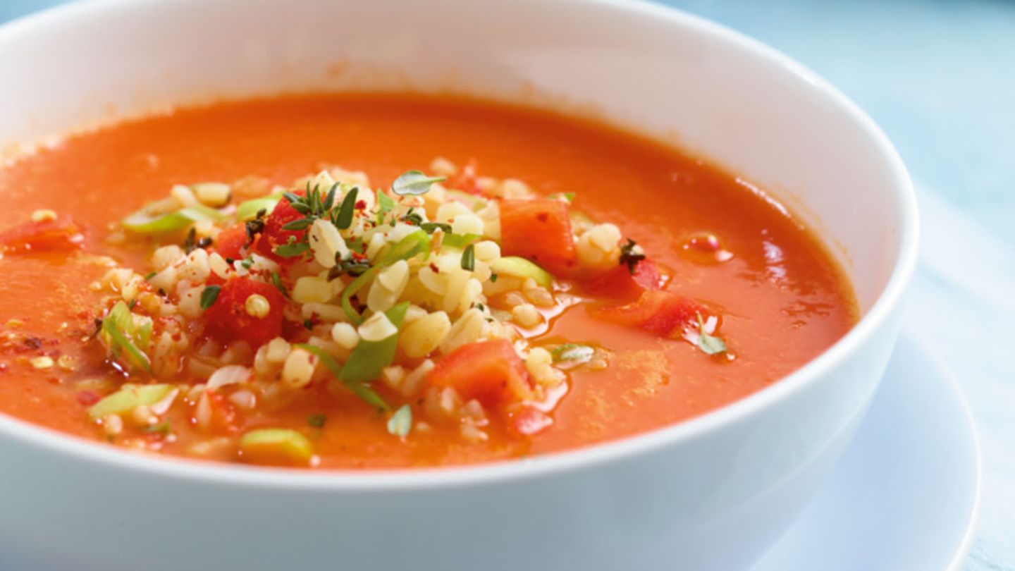 Paprika-Tomaten-Suppe Rezept - [ESSEN UND TRINKEN]