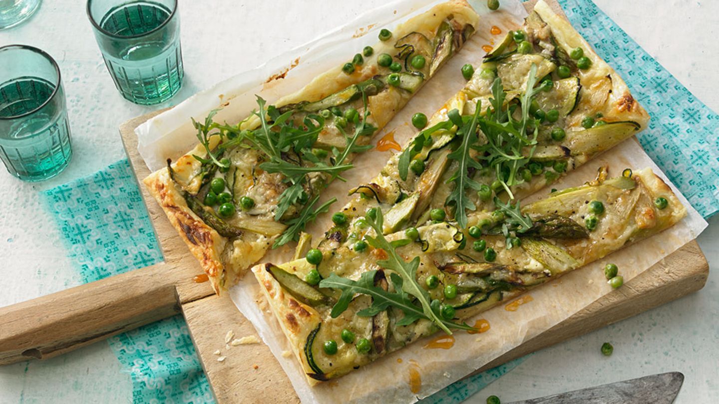 Blätterteig-Pizza mit grünem Gemüse Rezept