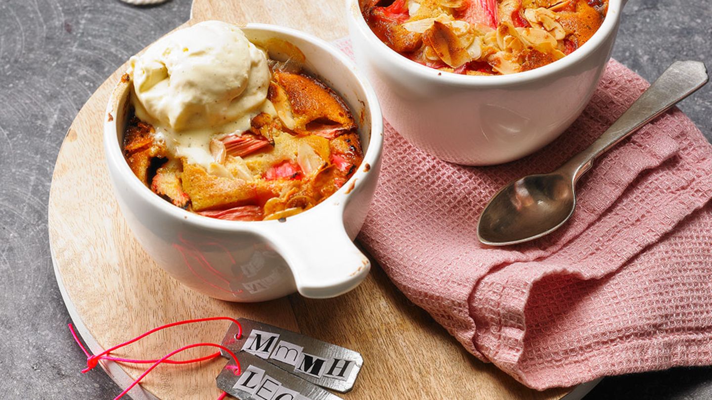 Rhabarber-Clafoutis (süßer Auflauf) Rezept