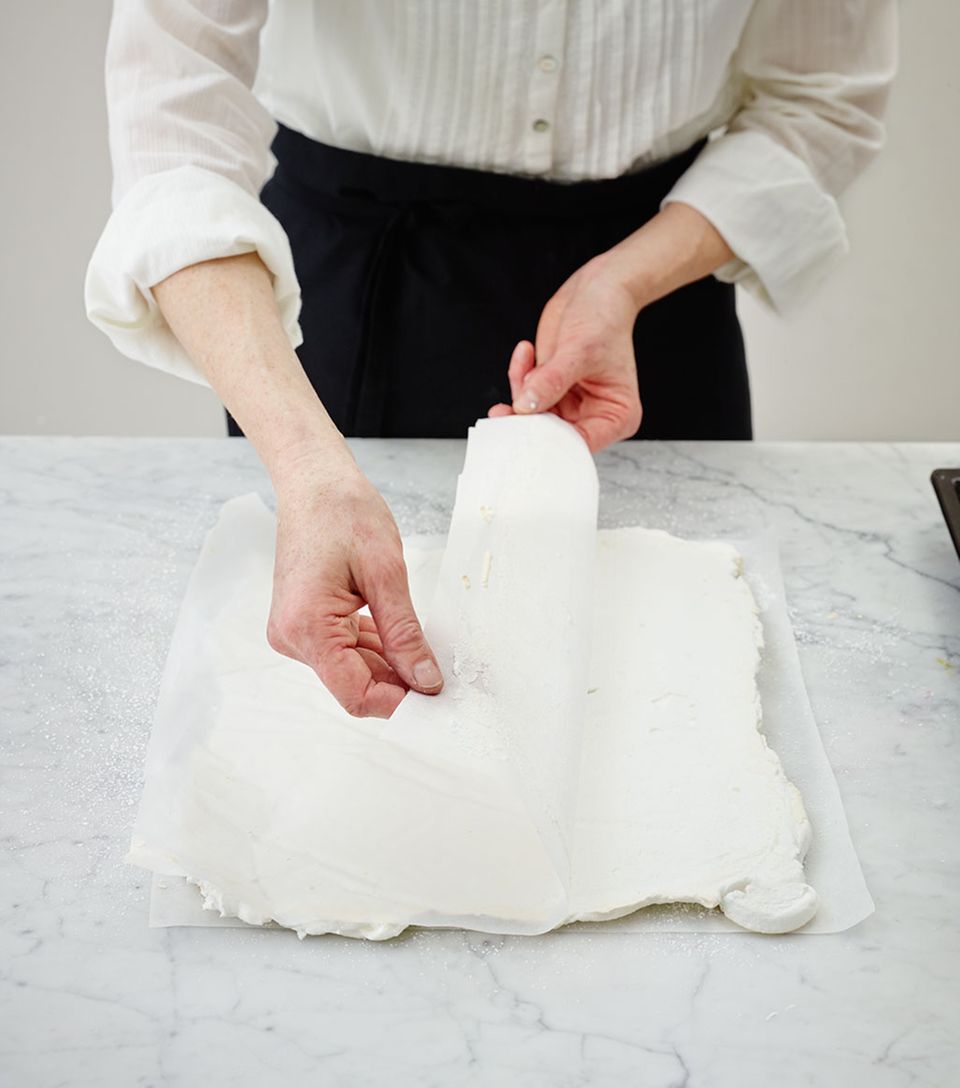 Backpapier vorsichtig abziehen Backpapier vorsichtig abziehen