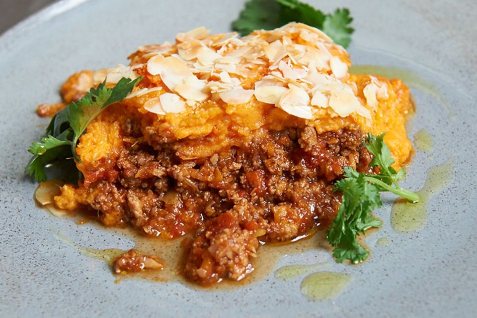 10 herzhafte & süße Pies zum Genießen 10 herzhafte & süße Pies zum Genießen