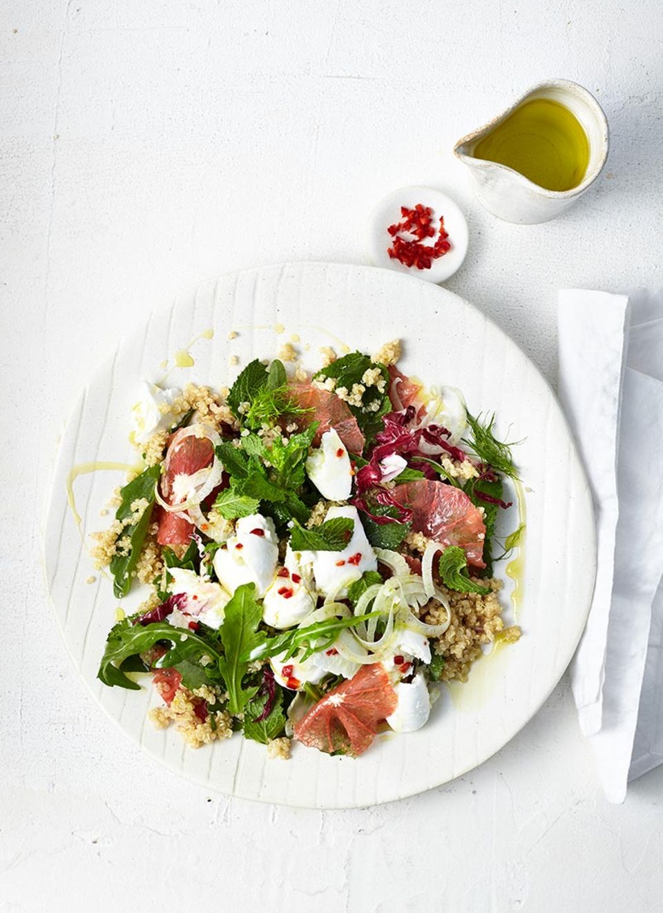 Salate mit Zitrusfrüchten liefern viel Vitamin C Salate mit Zitrusfrüchten liefern viel Vitamin C